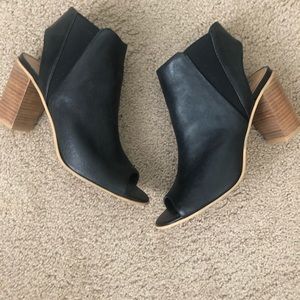 Steve Madden open toe booties